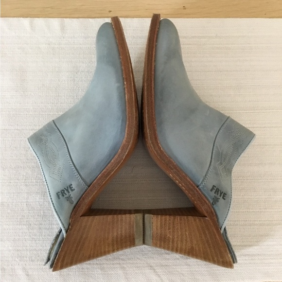 Frye Women’s Mules Size 8.5 M blue Color Leather Western Genuine Goodyear Welt - Picture 7 of 10